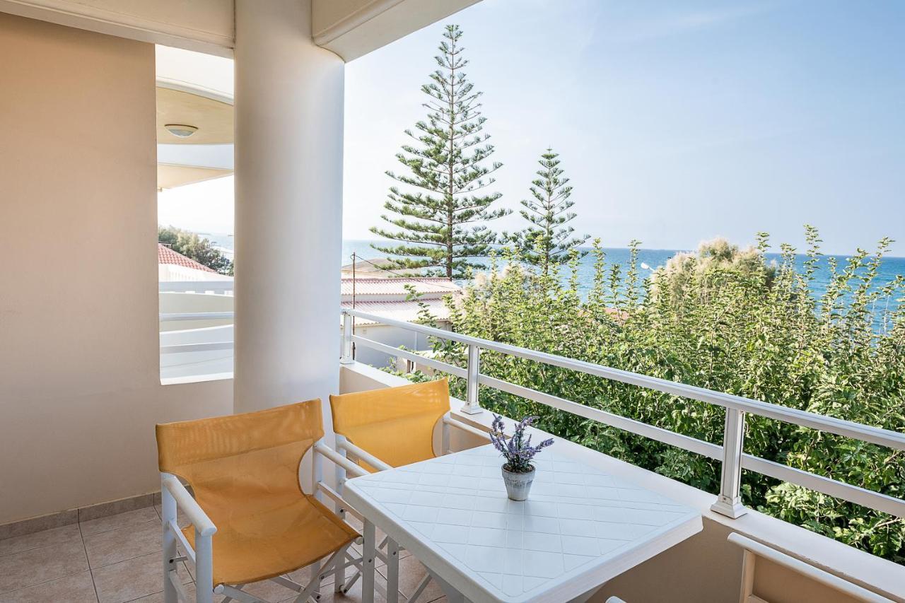 Angela Beach Aparthotel Platanés Exteriör bild