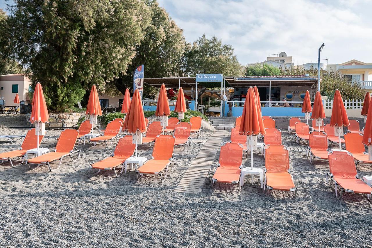Angela Beach Aparthotel Platanés Exteriör bild