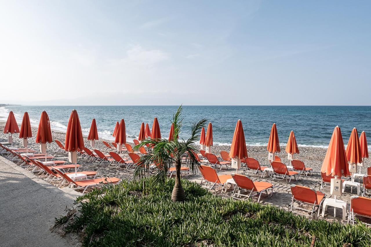 Angela Beach Aparthotel Platanés Exteriör bild